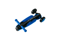 Laden Sie das Bild in den Galerie-Viewer, Hishine 3 Wheel Kick Scooter for Kids and Toddler, Light up Flashing Wheels, Wide Deck