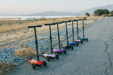 Laden Sie das Bild in den Galerie-Viewer, Hishine Kick Scooter for Kids with 3 Light up Wheels and Adjustable Height for 2-7 Years Old Ages Girls Boys Toddlers & Children,Lean to Steer, 3-Wheeled Scooters