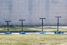 Laden Sie das Bild in den Galerie-Viewer, Hishine Kick Scooter for Kids with 3 Light up Wheels and Adjustable Height for 2-7 Years Old Ages Girls Boys Toddlers & Children,Lean to Steer, 3-Wheeled Scooters