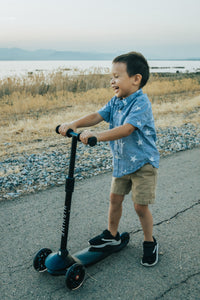 Hishine Kick Scooter for Kids with 3 Light up Wheels and Adjustable Height for 2-7 Years Old Ages Girls Boys Toddlers & Children,Lean to Steer, 3-Wheeled Scooters