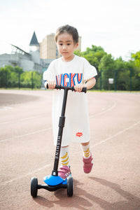 Kick Scooter for Kids with 3 Big Light Up Wheels, Lean to Steer, Adjustable Height, Wheel Scooter for Boys Girls Toddler